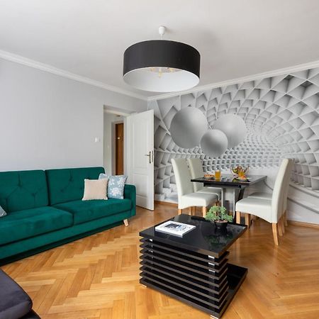 Rent Like Home - Hoza 38 Warschau Exterior foto
